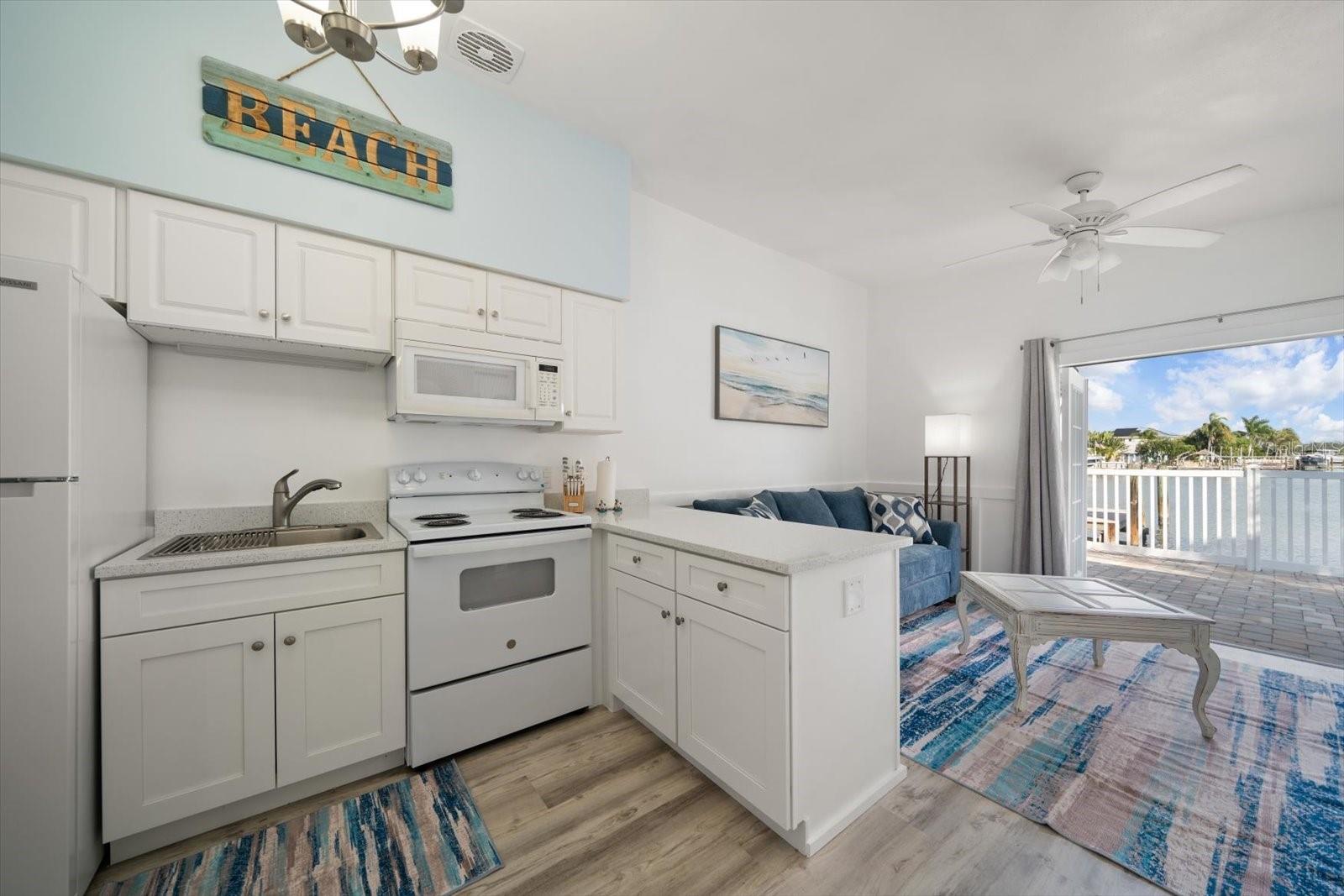 711 E GULF BLVD, INDIAN ROCKS BEACH, FL, 33785