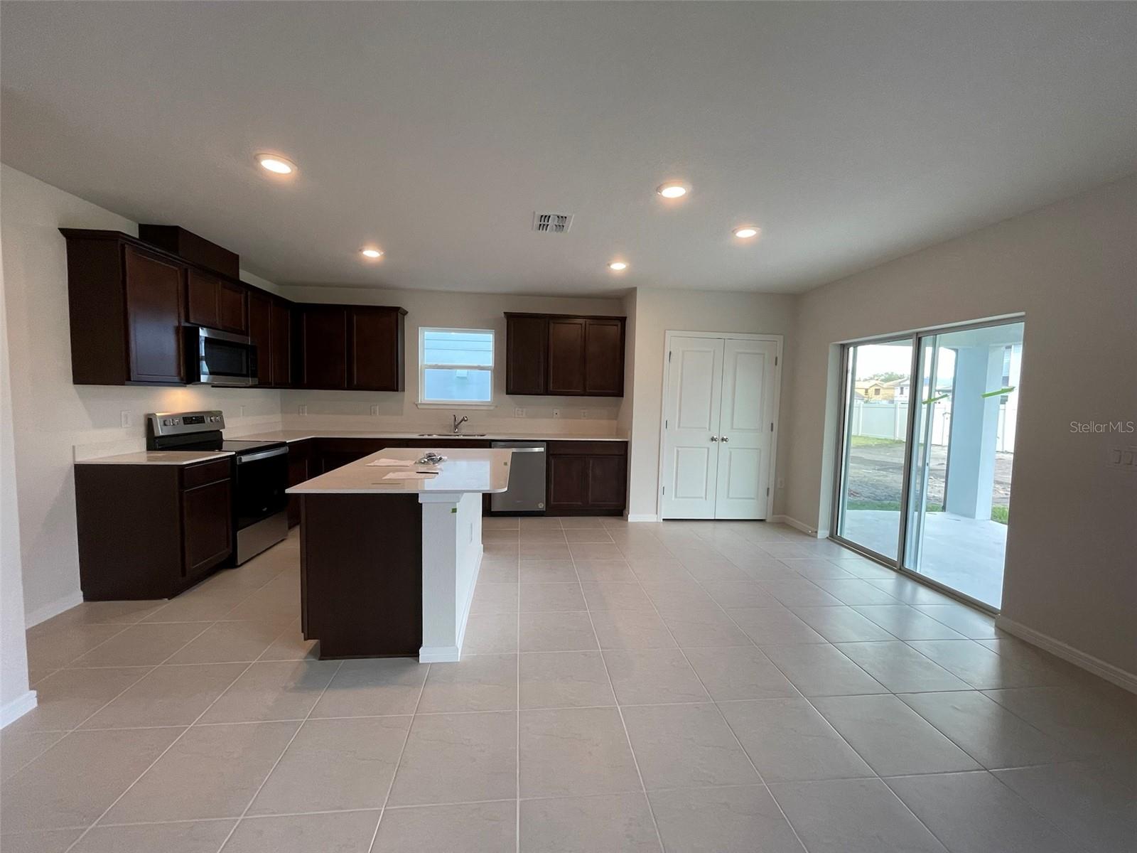 9675 RALLY SPRING LOOP, WESLEY CHAPEL, FL, 33545