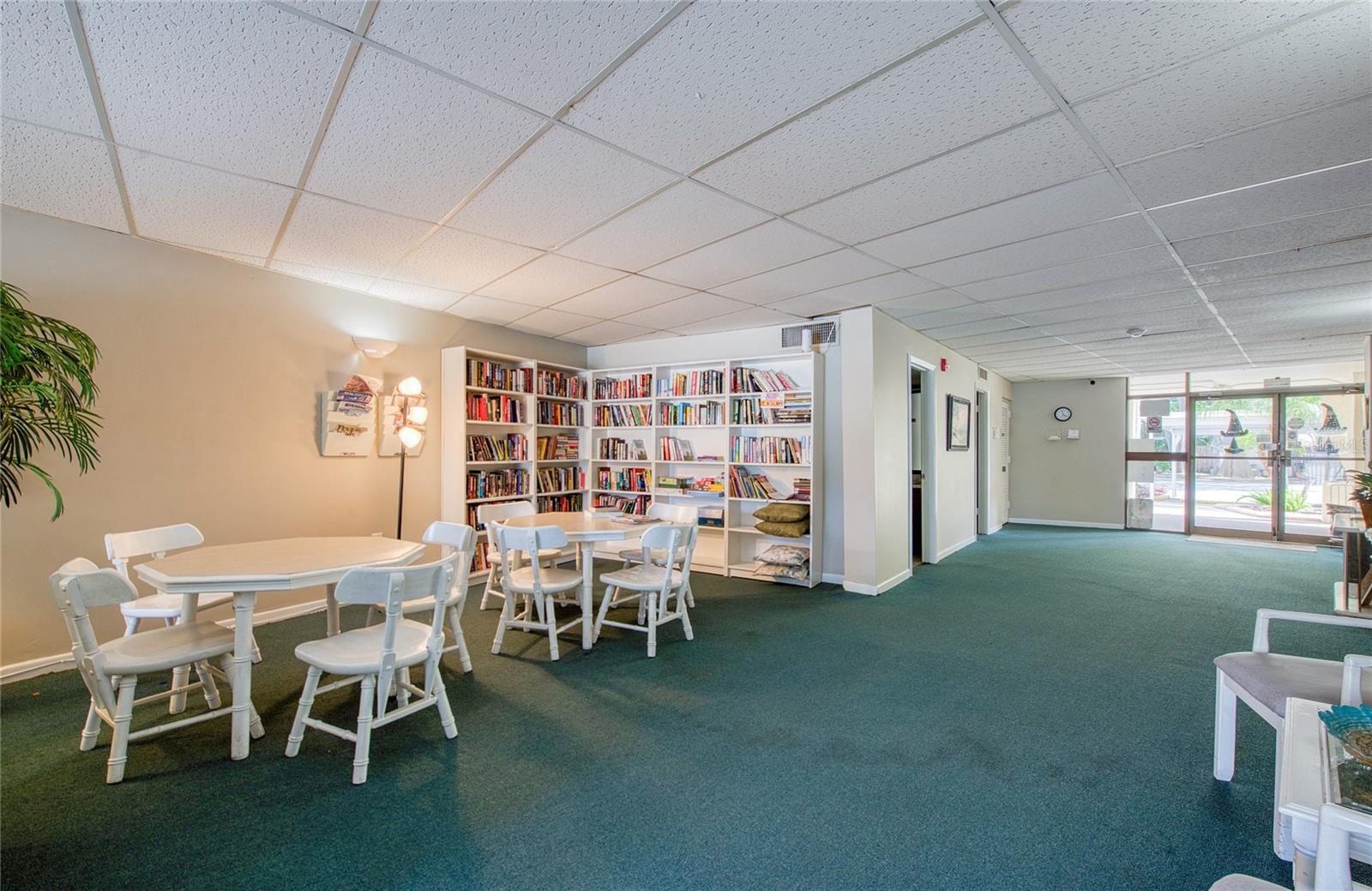 225 COUNTRY CLUB DR #1209, LARGO, FL, 33771