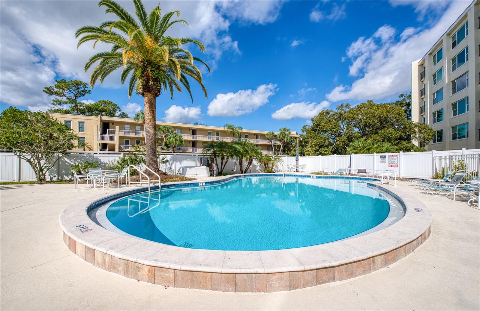 225 COUNTRY CLUB DR #1209, LARGO, FL, 33771