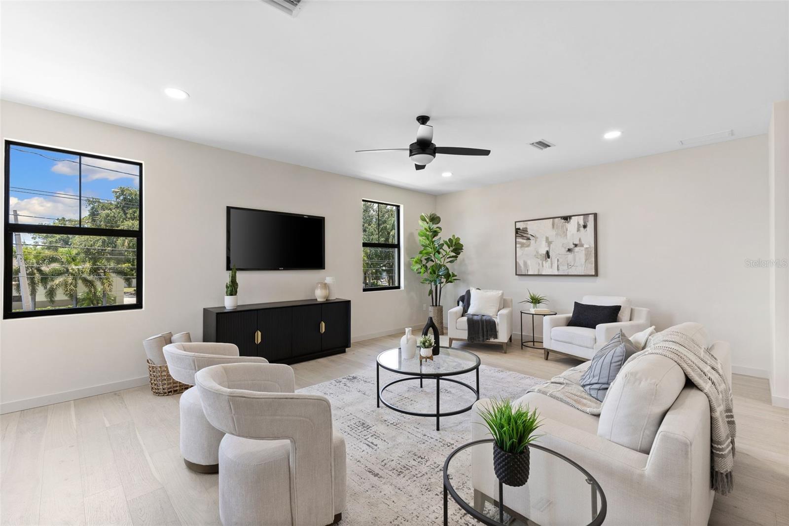 2205 16TH ST N, ST PETERSBURG, FL, 33704