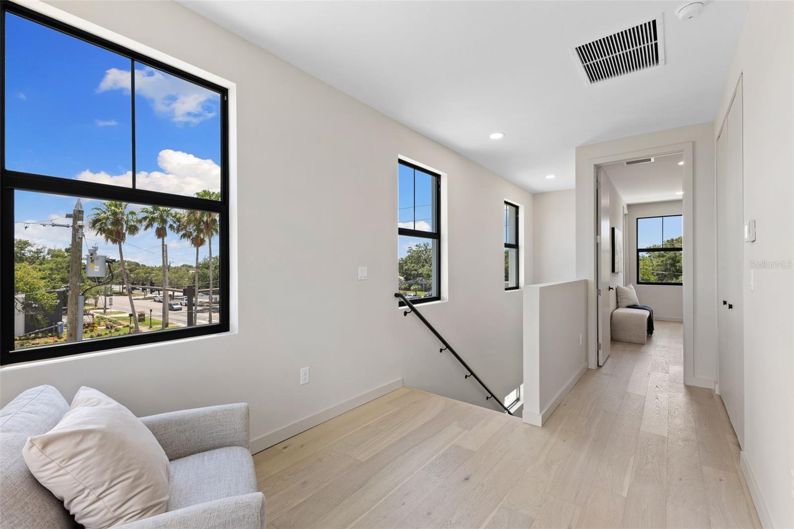 2205 16TH ST N, ST PETERSBURG, FL, 33704