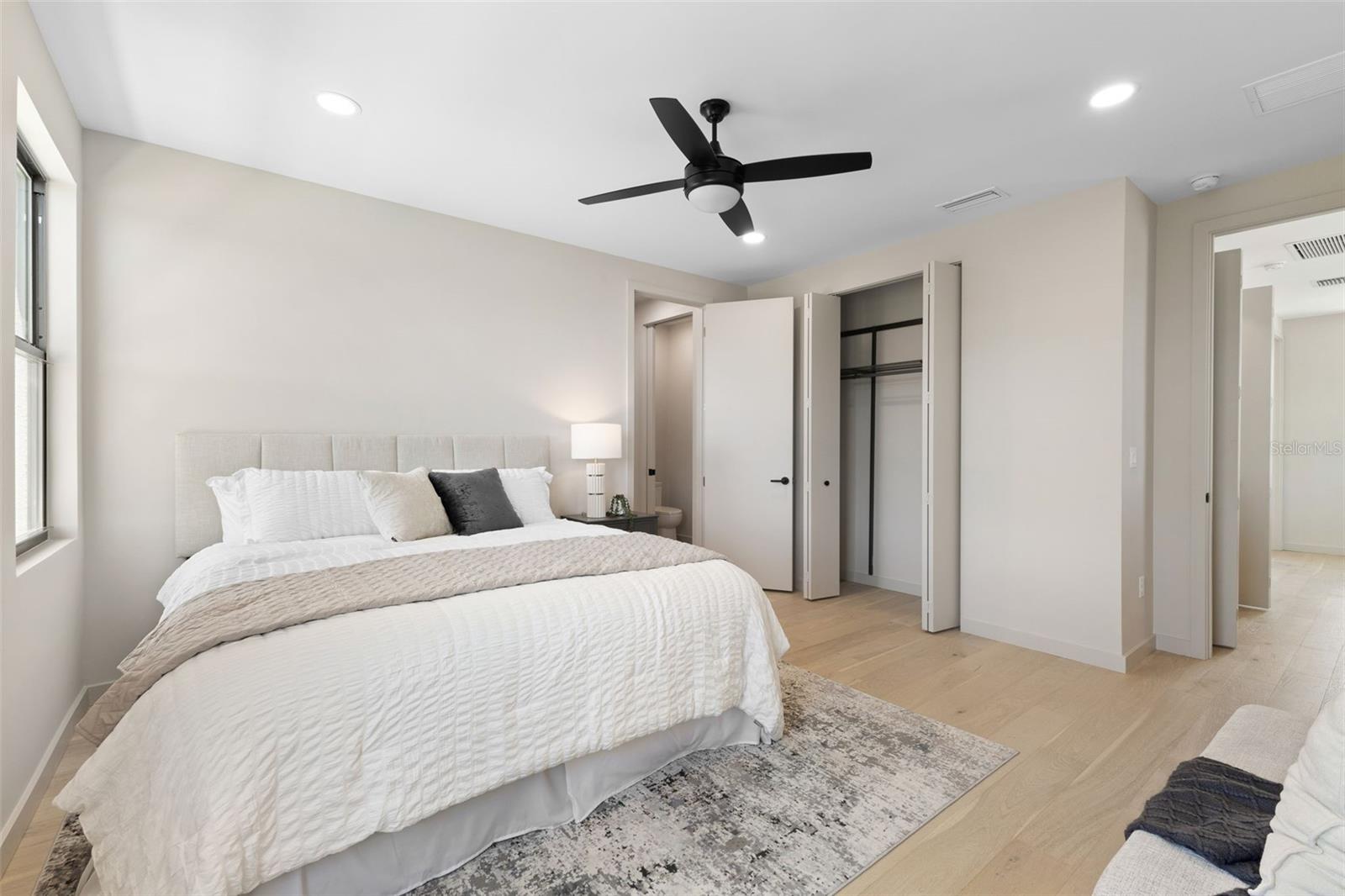 2205 16TH ST N, ST PETERSBURG, FL, 33704