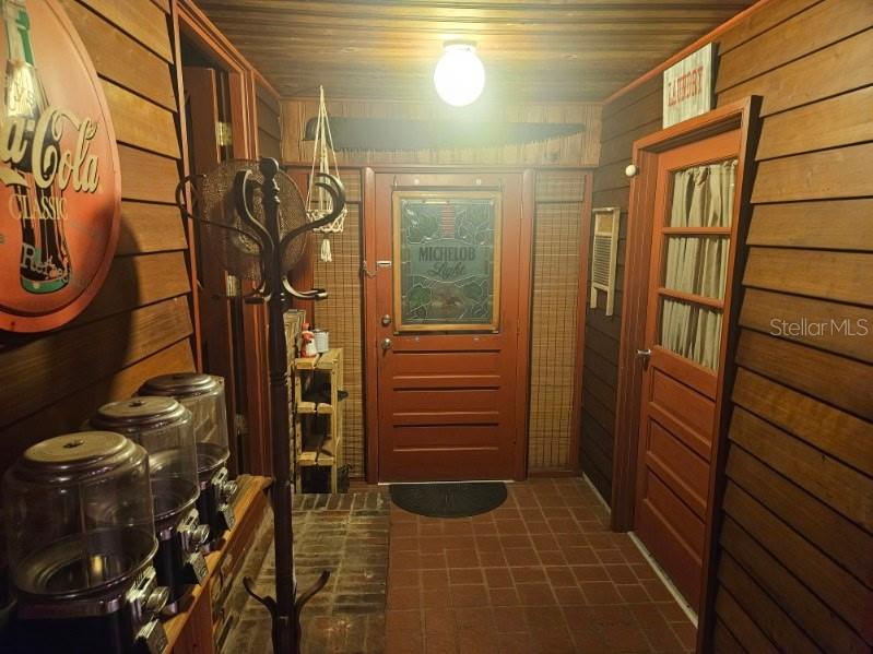 1109 N BURTON ST, PLANT CITY, FL, 33563