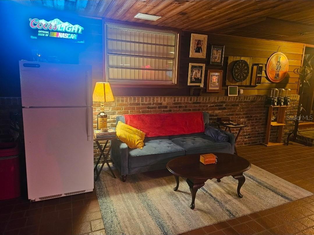 1109 N BURTON ST, PLANT CITY, FL, 33563