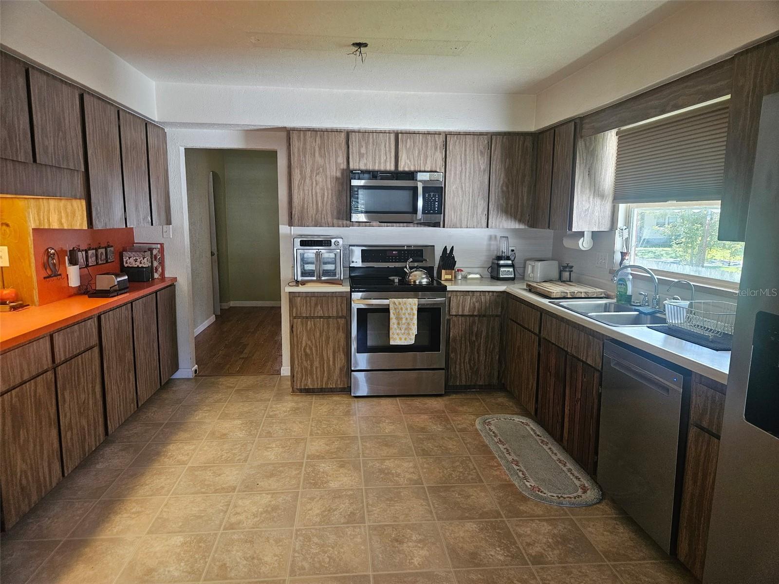 1109 N BURTON ST, PLANT CITY, FL, 33563