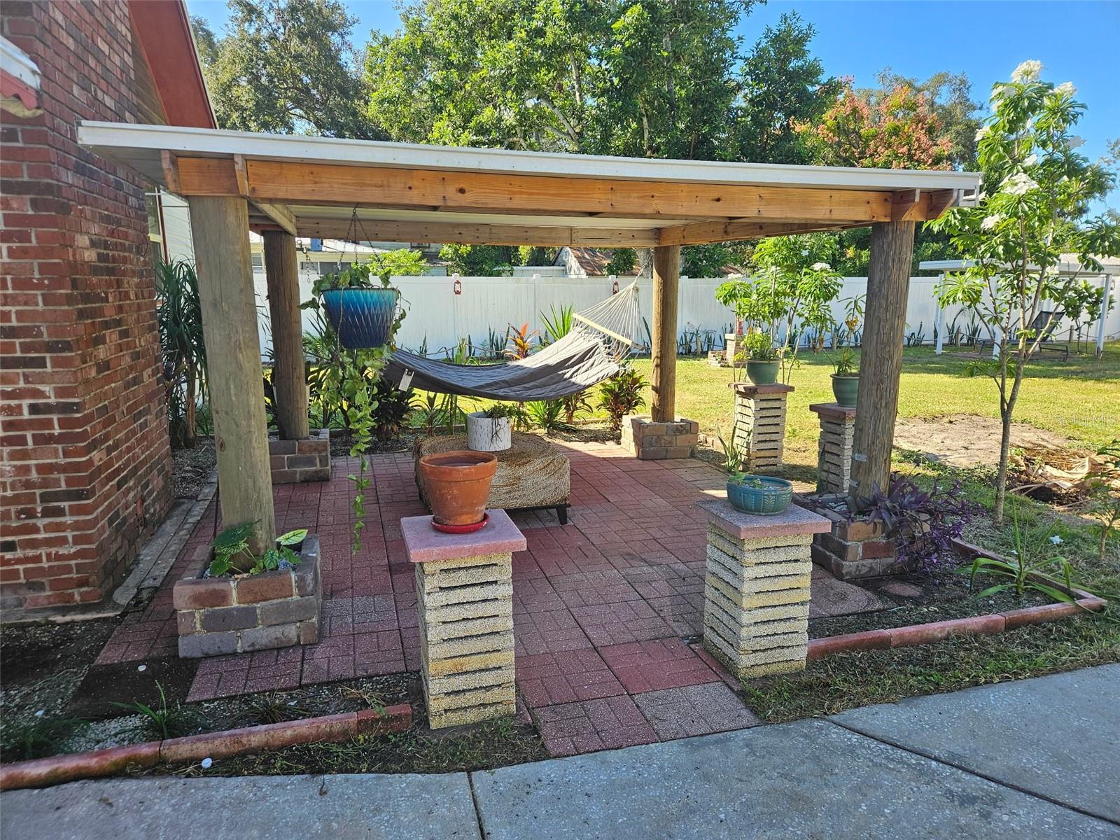 1109 N BURTON ST, PLANT CITY, FL, 33563