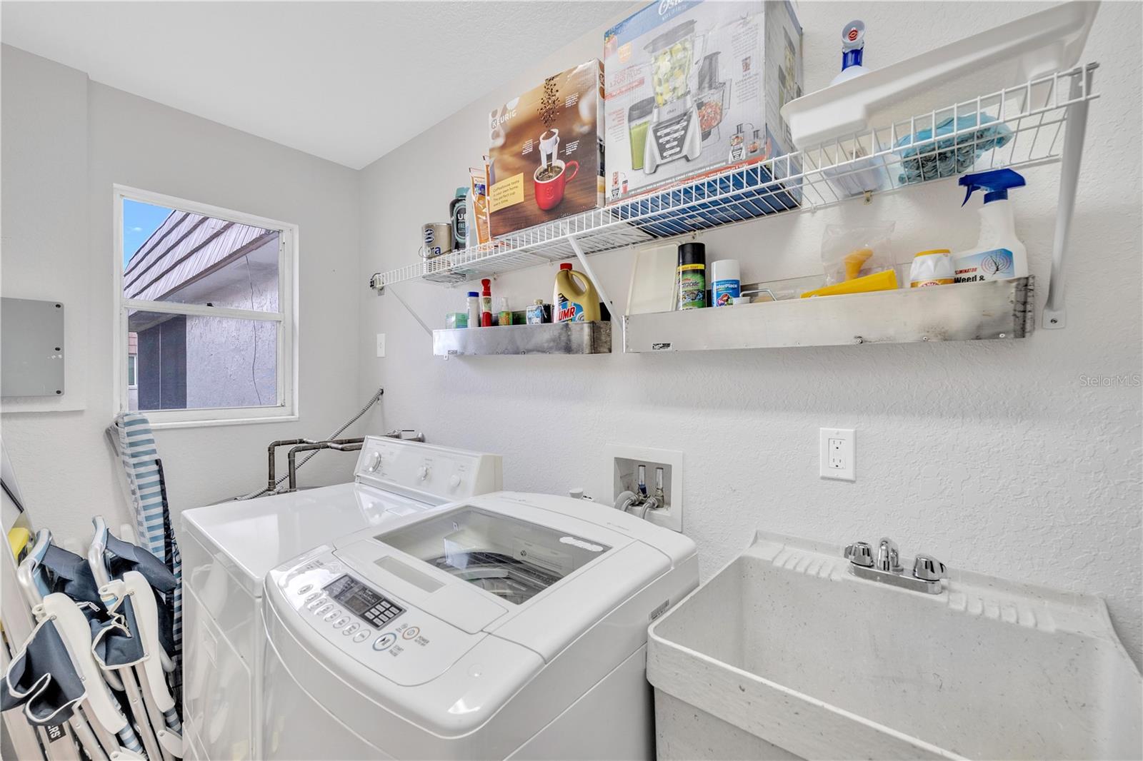 2401 RIVERBLUFF PKWY #V240, SARASOTA, FL, 34231