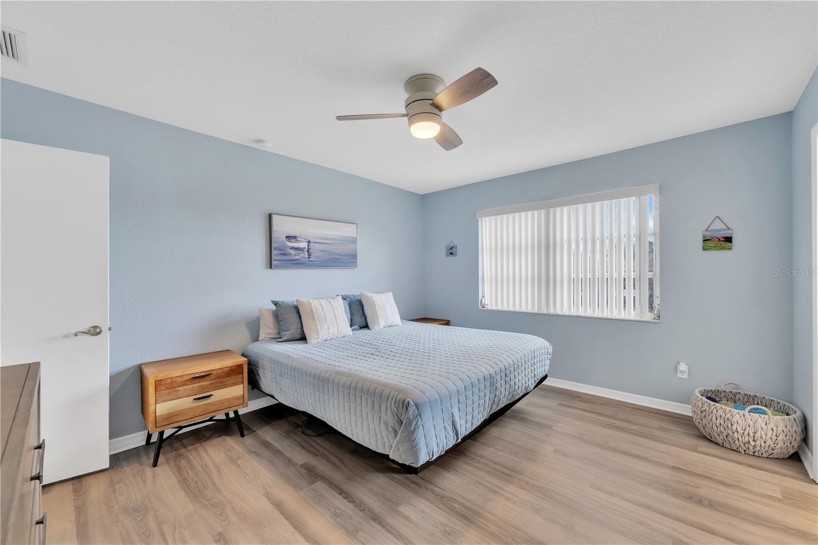 2401 RIVERBLUFF PKWY #V240, SARASOTA, FL, 34231