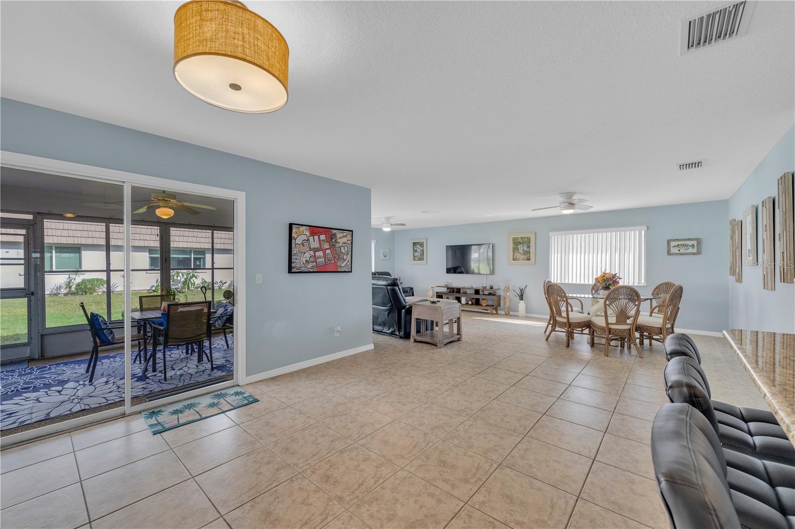 2401 RIVERBLUFF PKWY #V240, SARASOTA, FL, 34231