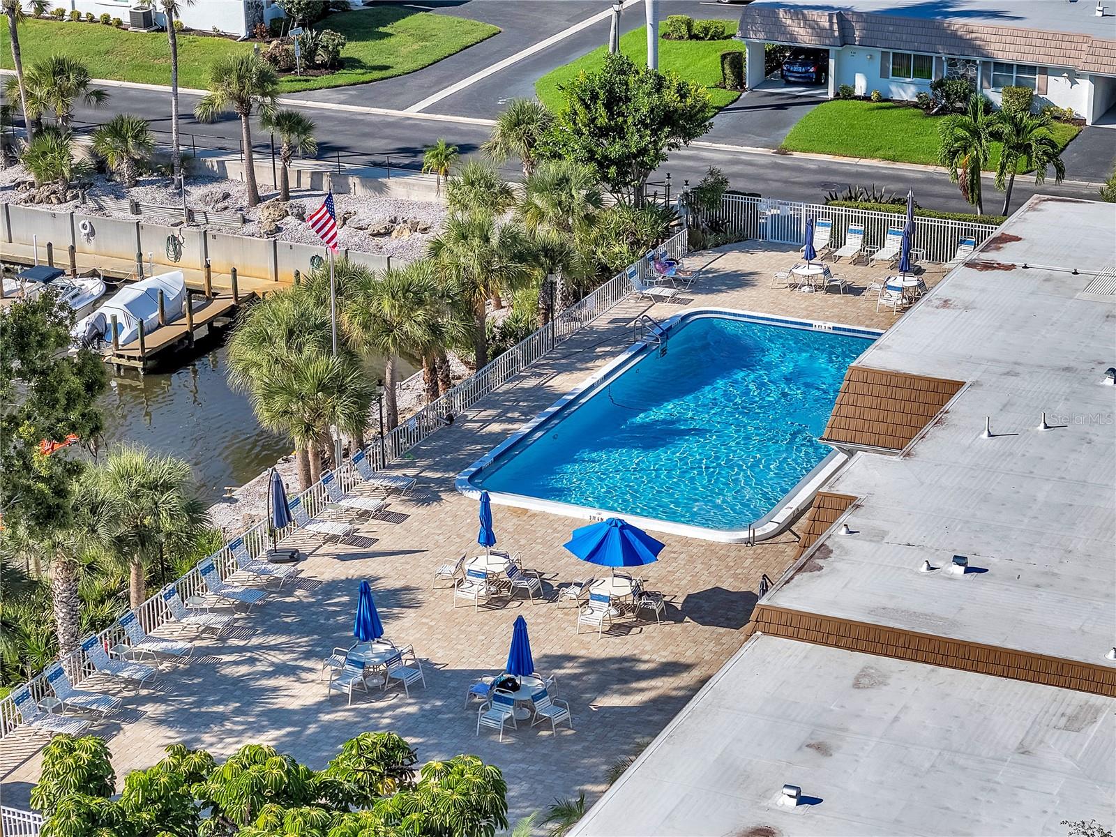 2401 RIVERBLUFF PKWY #V240, SARASOTA, FL, 34231