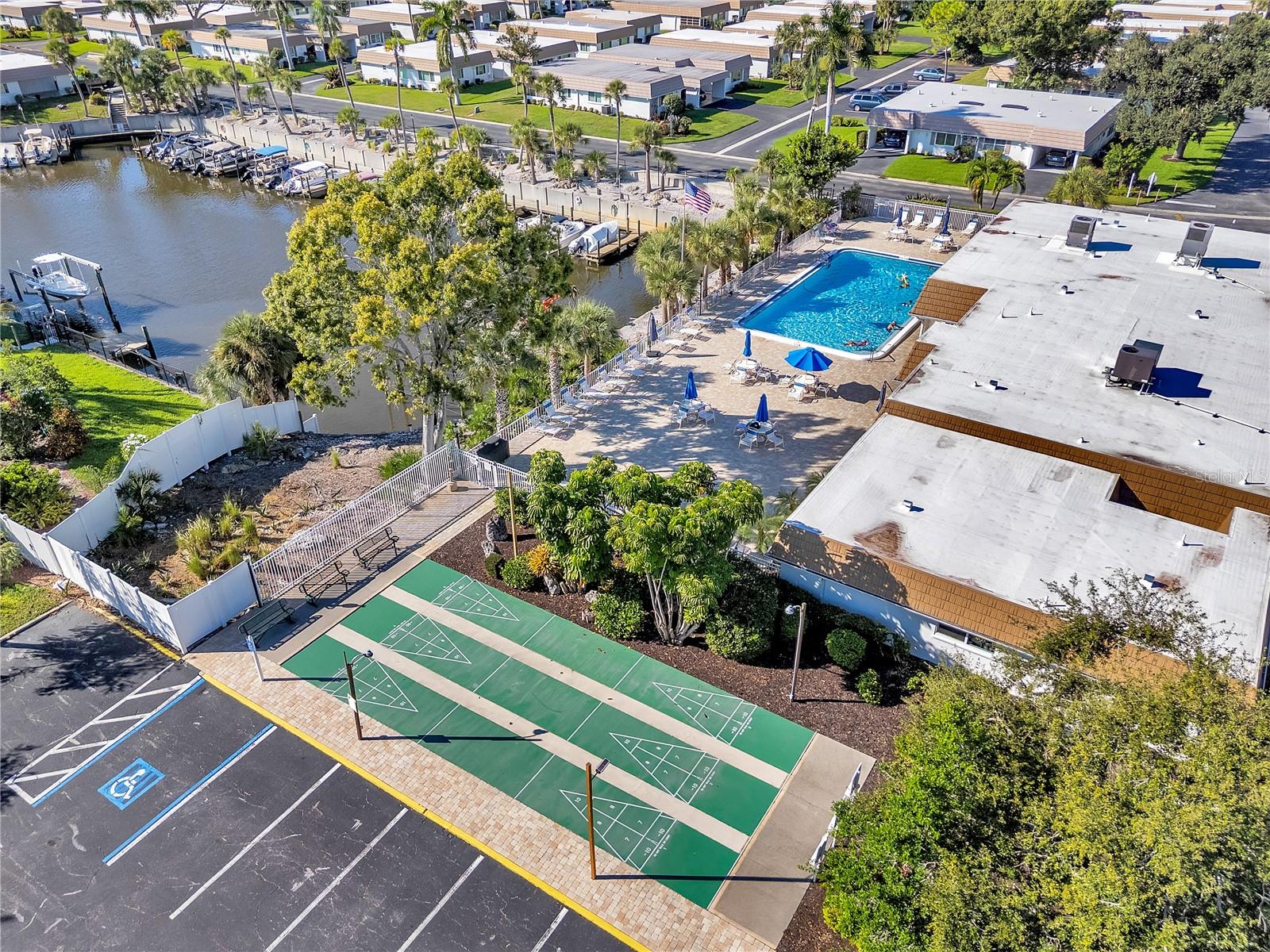 2401 RIVERBLUFF PKWY #V240, SARASOTA, FL, 34231