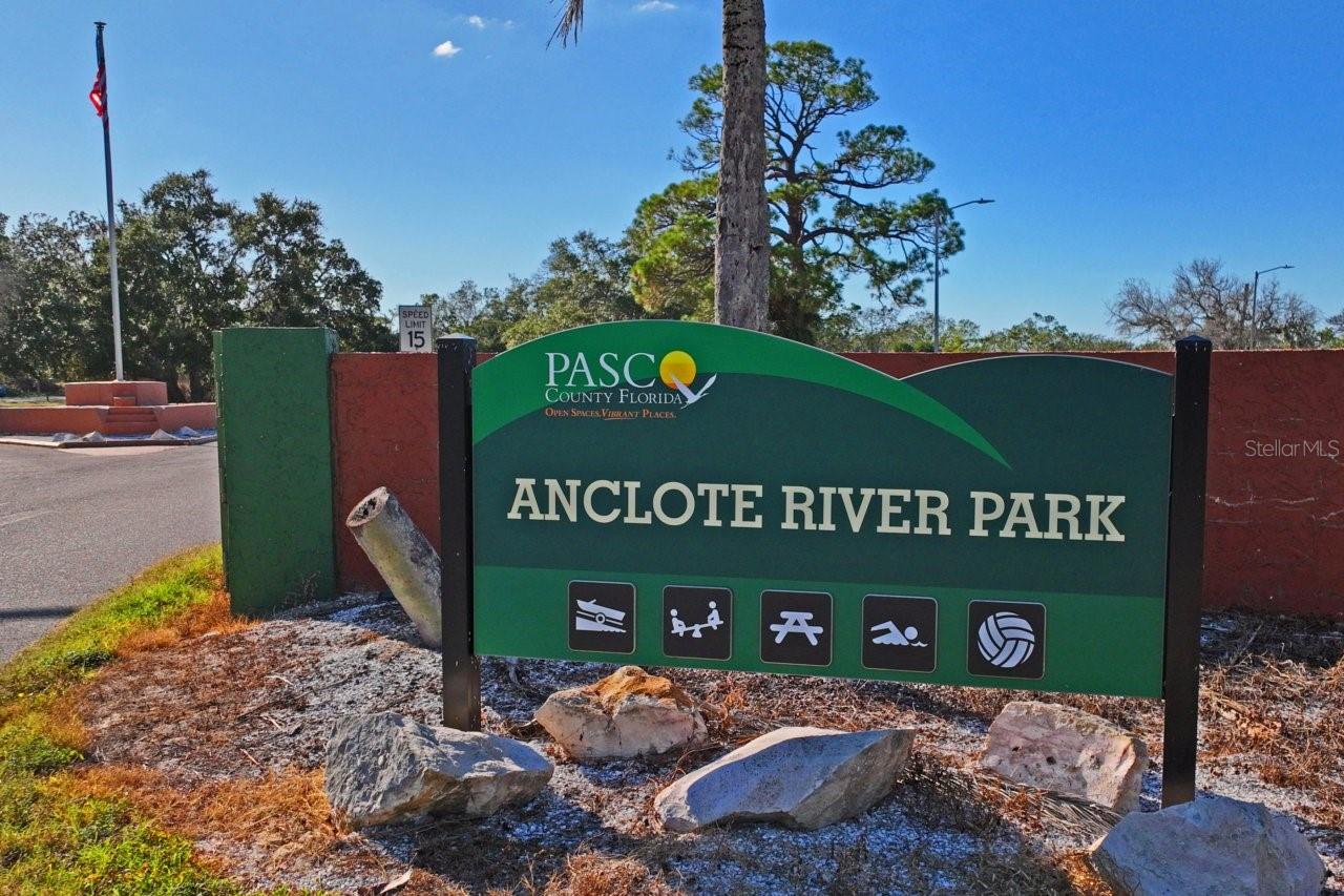 2118 PARROT FISH DR, HOLIDAY, FL, 34691