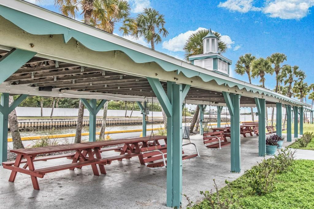 4851 W GANDY BLVD #B2L38, TAMPA, FL, 33611