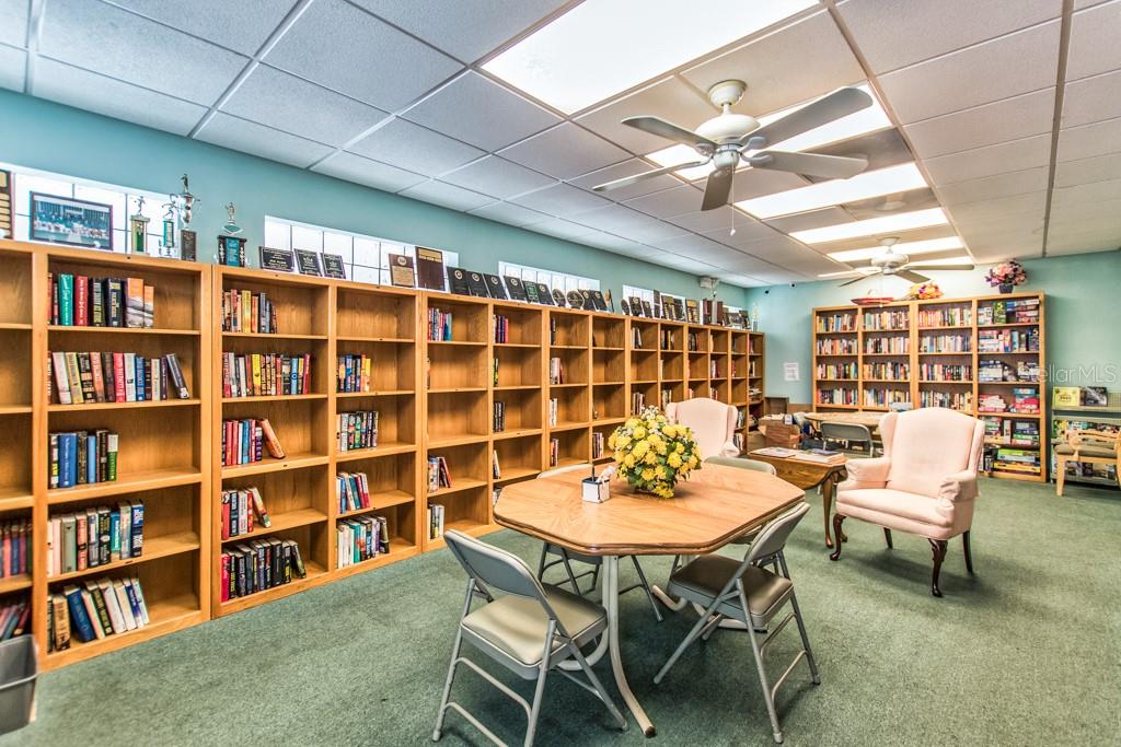 4851 W GANDY BLVD #B2L38, TAMPA, FL, 33611