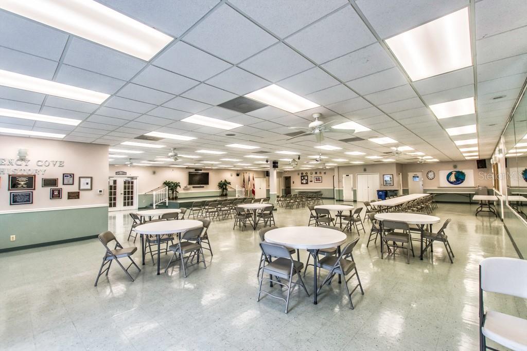 4851 W GANDY BLVD #B2L38, TAMPA, FL, 33611