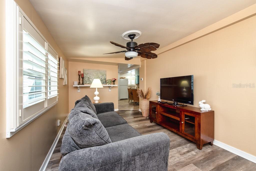 4851 W GANDY BLVD #B2L38, TAMPA, FL, 33611