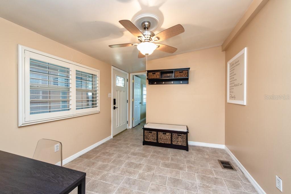 4851 W GANDY BLVD #B2L38, TAMPA, FL, 33611