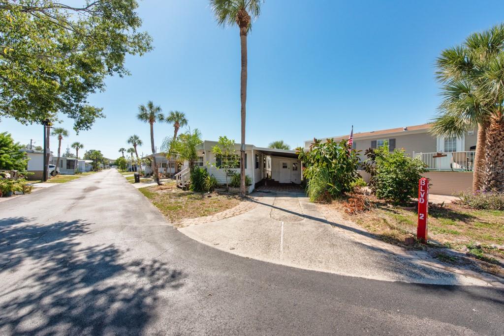 4851 W GANDY BLVD #B2L38, TAMPA, FL, 33611