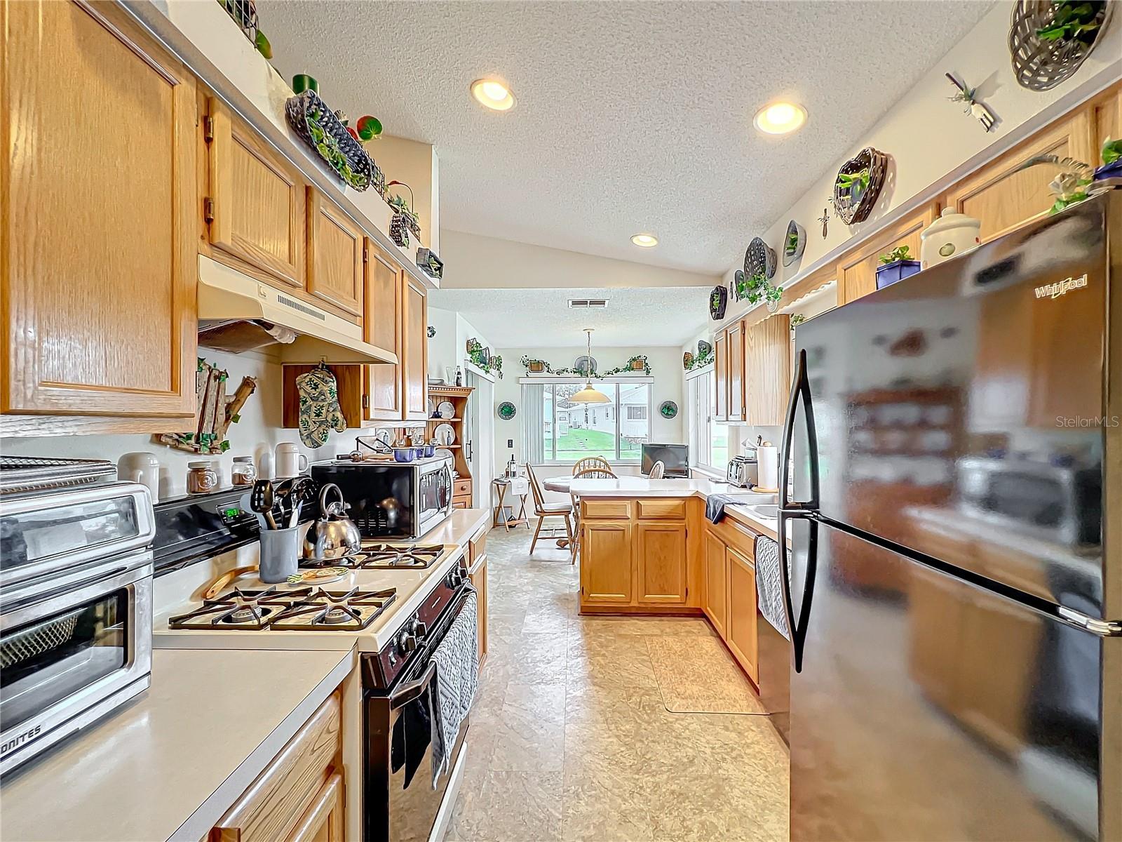 2206 SILVER LAKES DR N, LAKELAND, FL, 33810