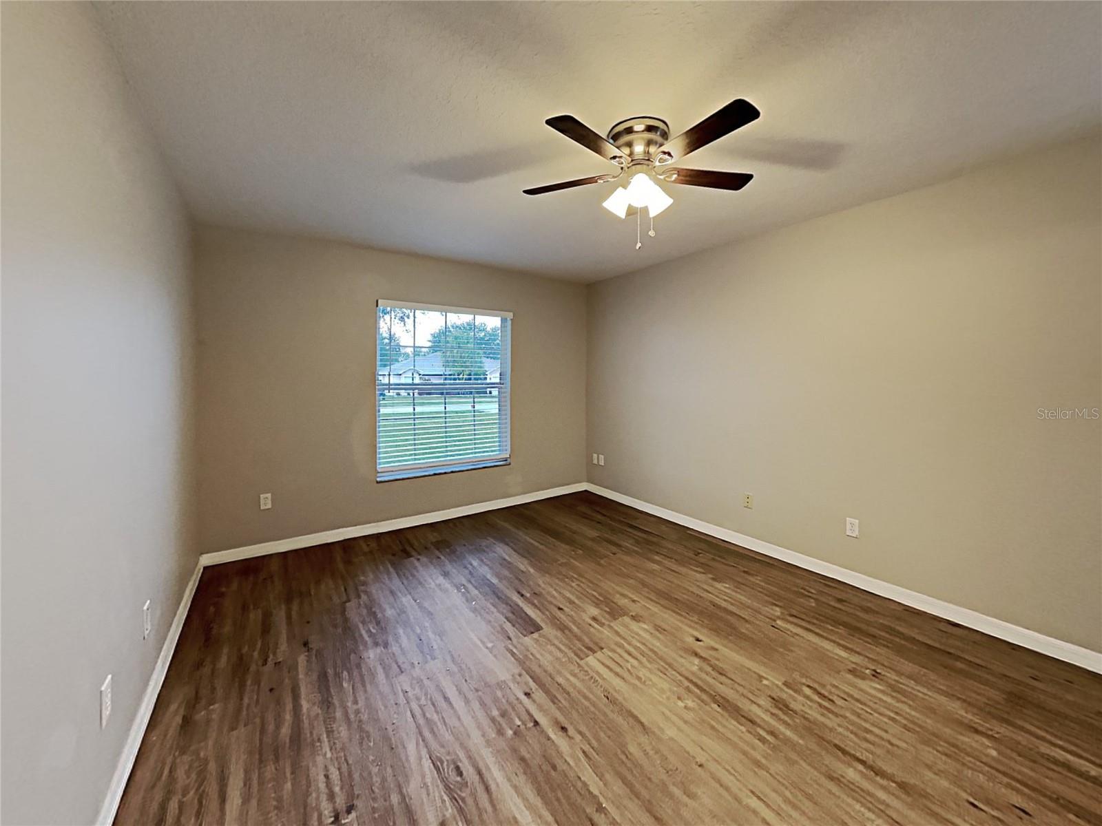 1064 SCENIC VIEW CIR, MINNEOLA, FL, 34715