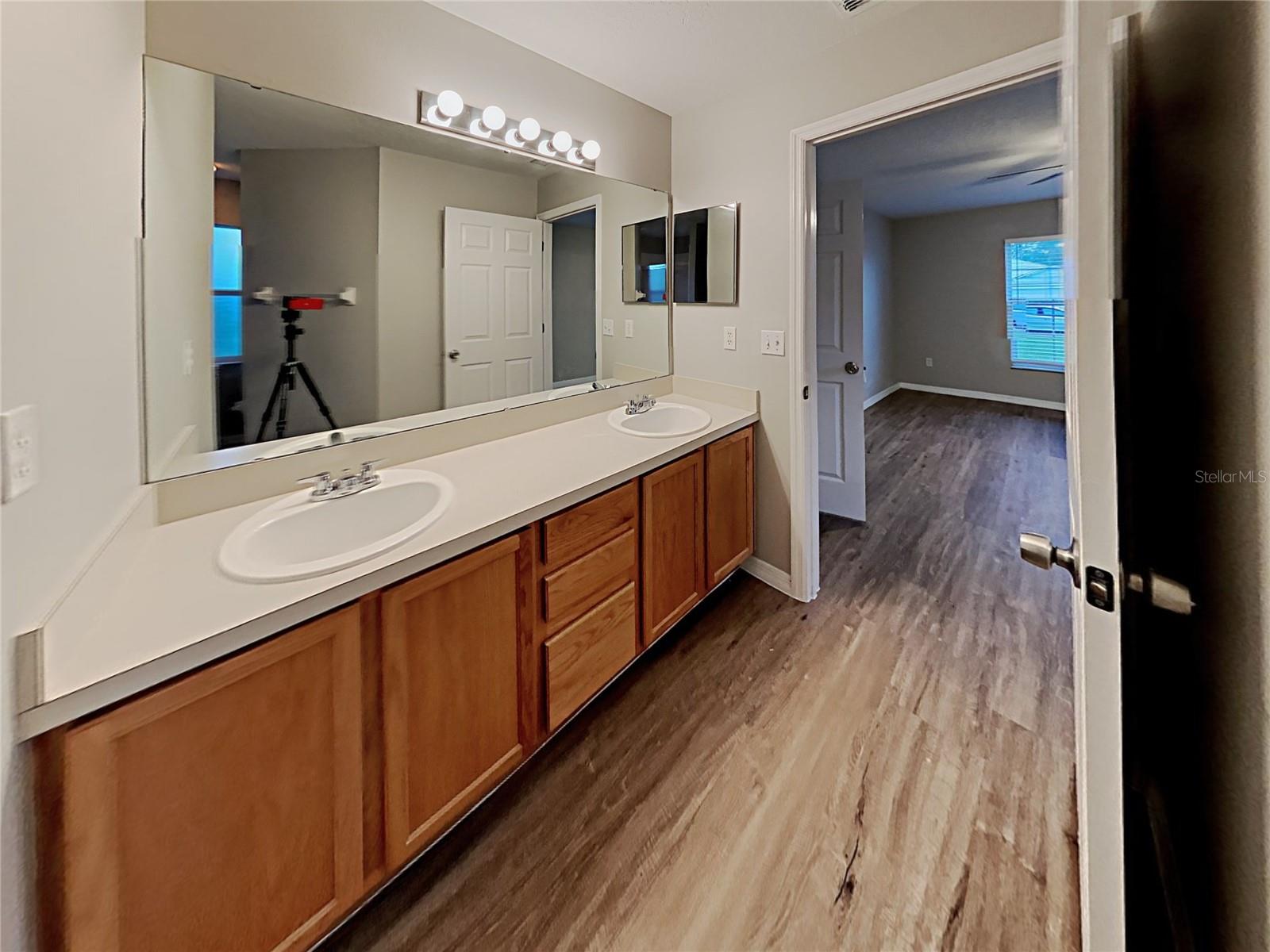 1064 SCENIC VIEW CIR, MINNEOLA, FL, 34715