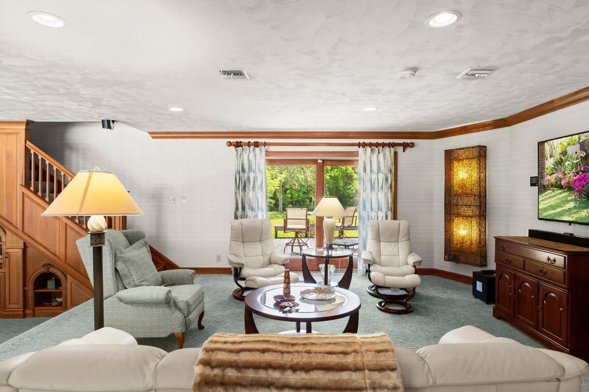 1010/1020 BIG TREE RD, DAYTONA BEACH, FL, 32119