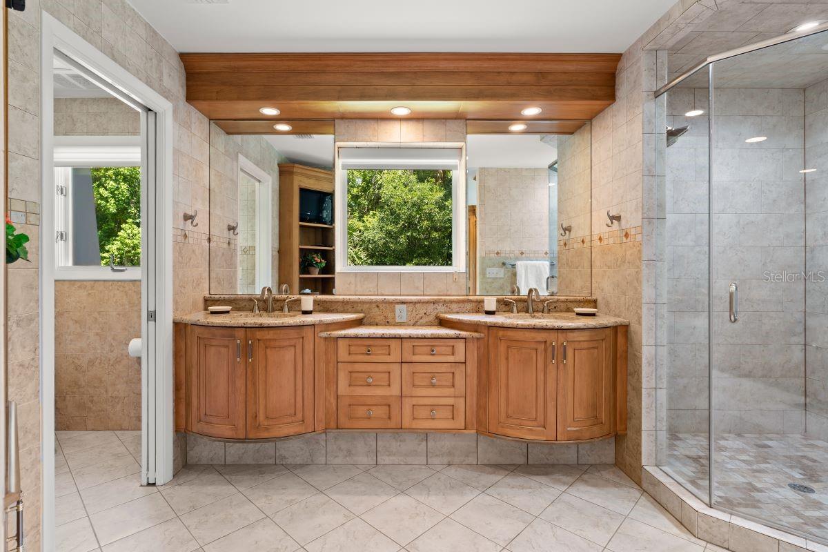 1010/1020 BIG TREE RD, DAYTONA BEACH, FL, 32119