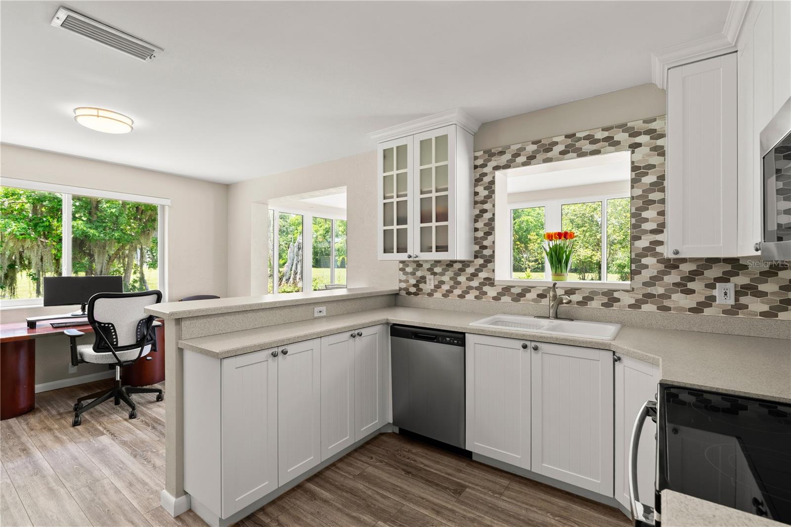 1010/1020 BIG TREE RD, DAYTONA BEACH, FL, 32119