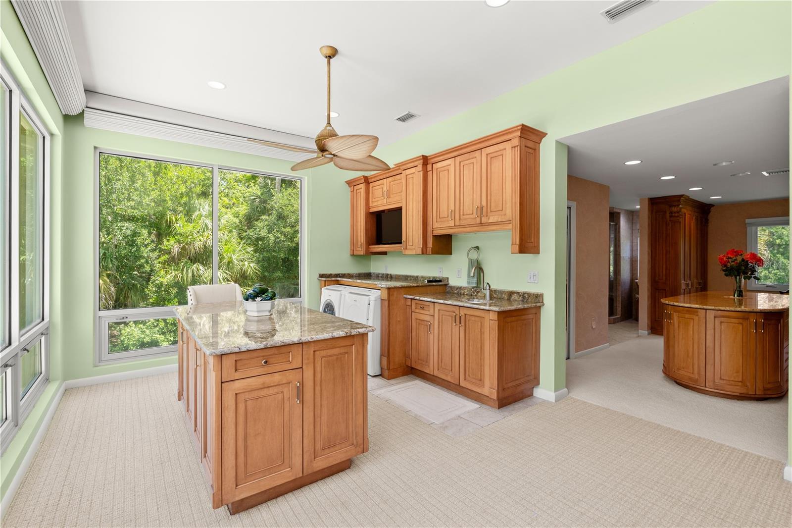 1010/1020 BIG TREE RD, DAYTONA BEACH, FL, 32119