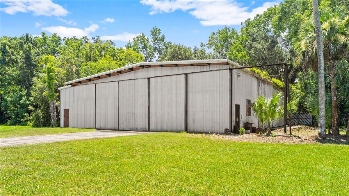 1010/1020 BIG TREE RD, DAYTONA BEACH, FL, 32119