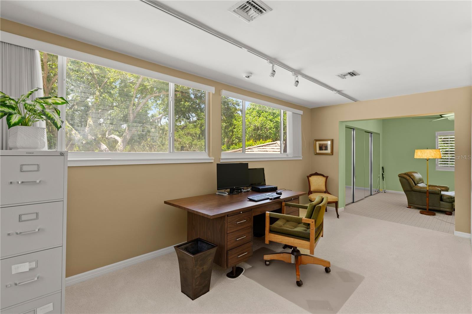 1010/1020 BIG TREE RD, DAYTONA BEACH, FL, 32119