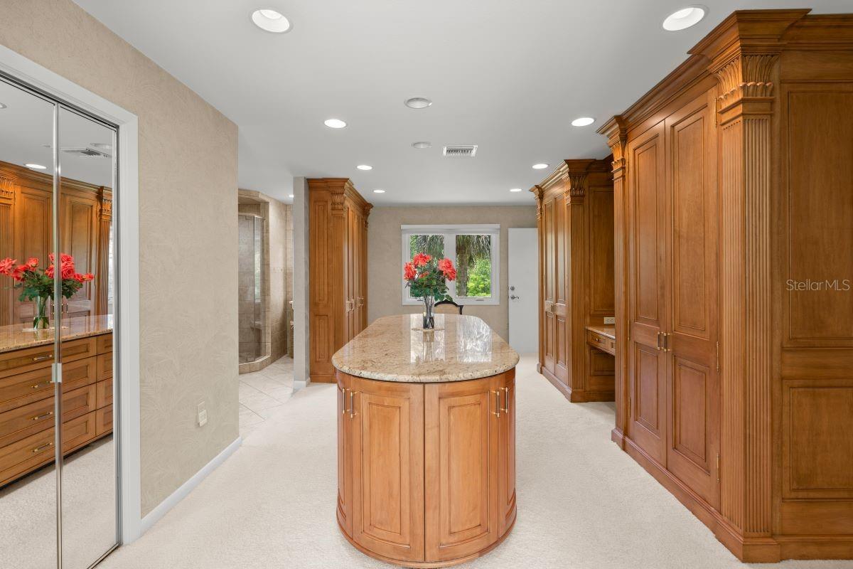 1010/1020 BIG TREE RD, DAYTONA BEACH, FL, 32119