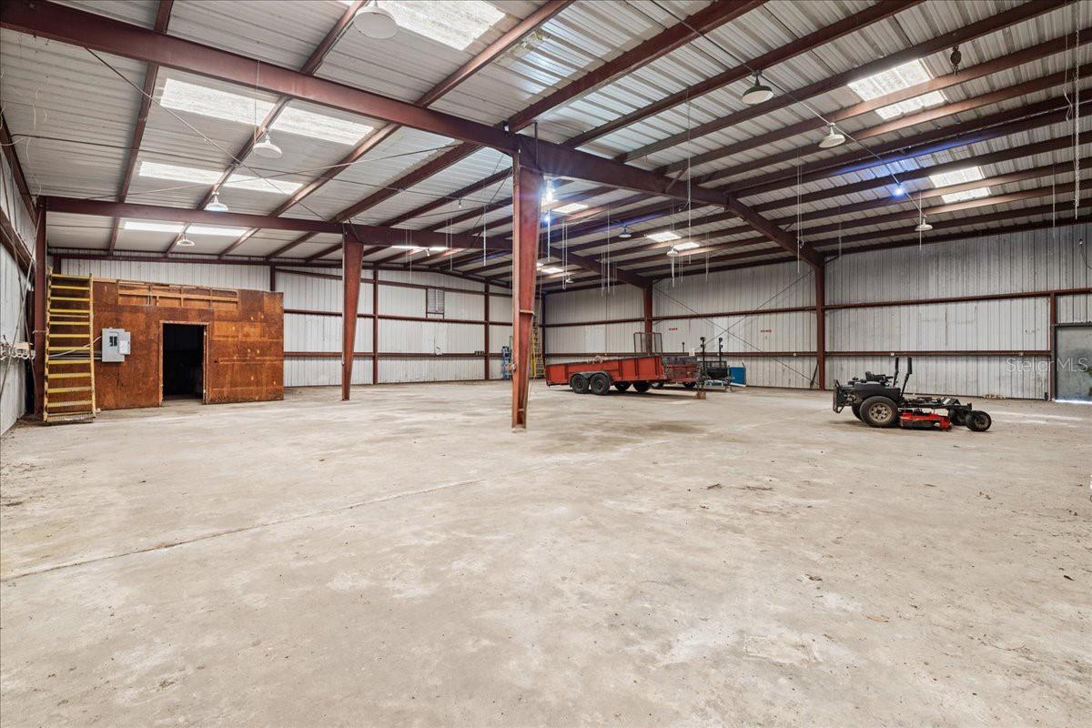 1010/1020 BIG TREE RD, DAYTONA BEACH, FL, 32119