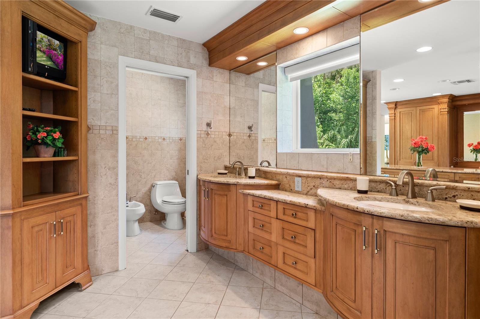 1010/1020 BIG TREE RD, DAYTONA BEACH, FL, 32119