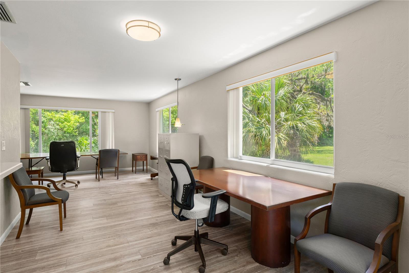 1010/1020 BIG TREE RD, DAYTONA BEACH, FL, 32119