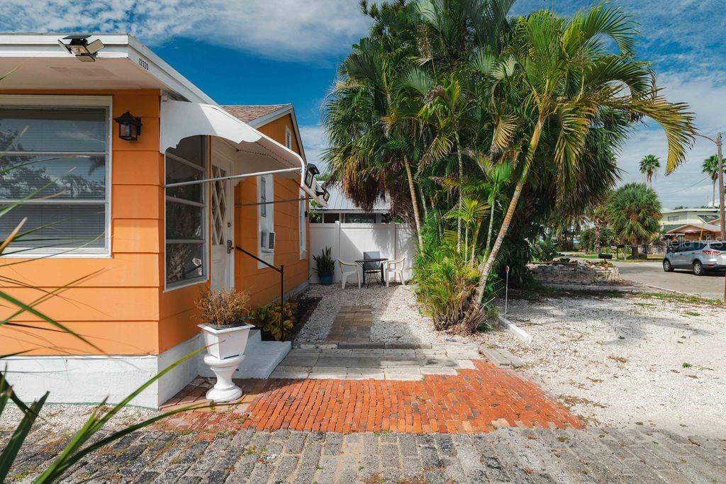 13320 2ND ST E, MADEIRA BEACH, FL, 33708