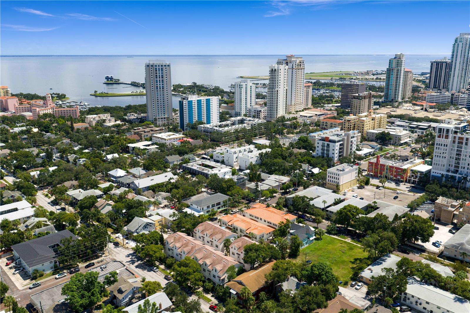 220 7TH AVE N #220, ST PETERSBURG, FL, 33701