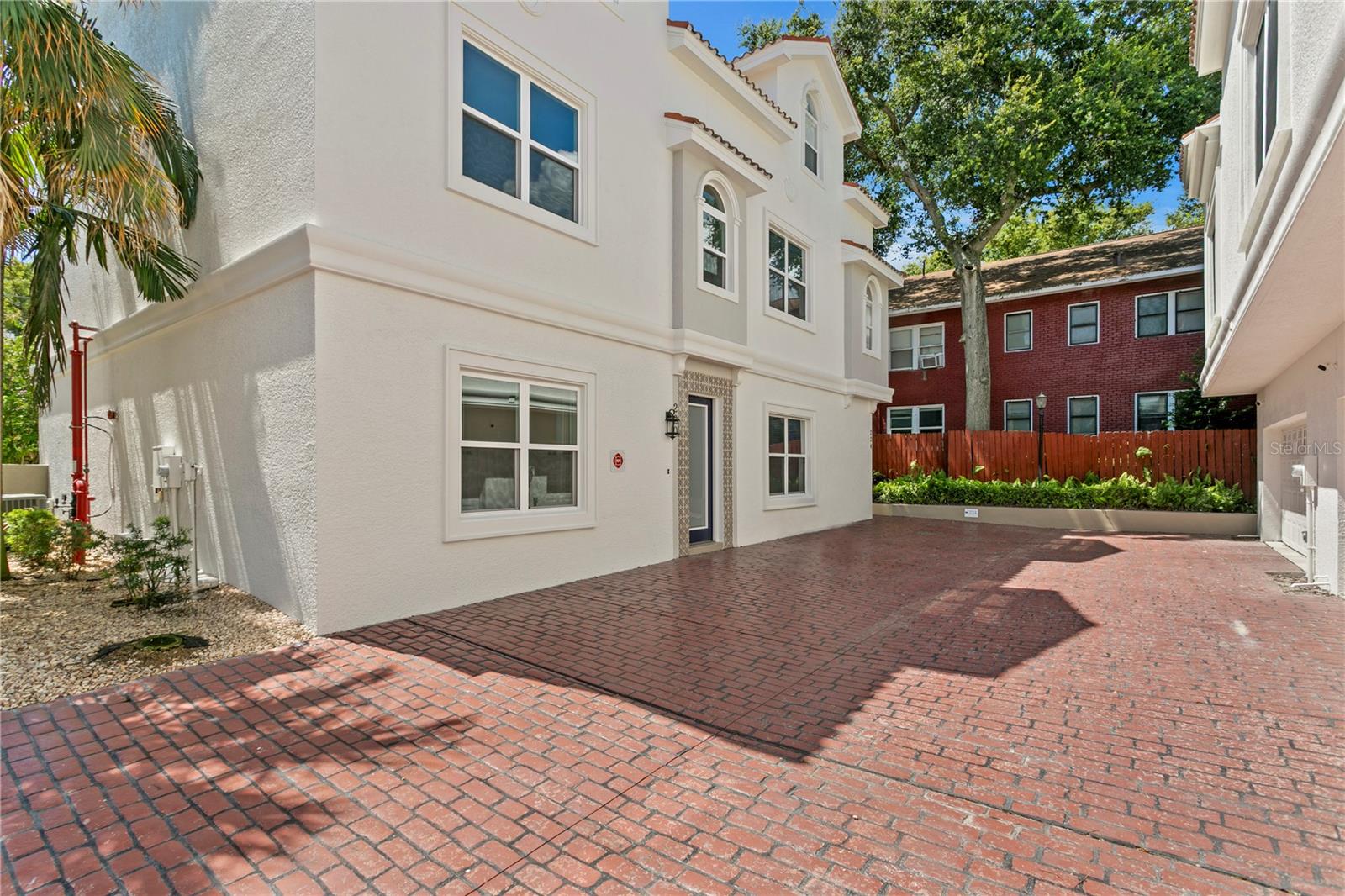 220 7TH AVE N #220, ST PETERSBURG, FL, 33701
