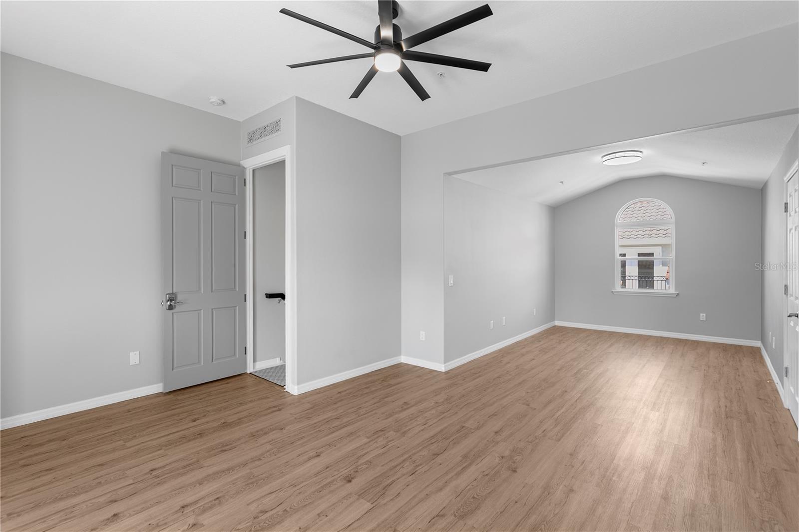 220 7TH AVE N #220, ST PETERSBURG, FL, 33701