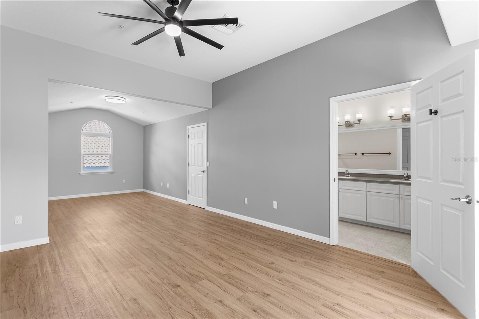 220 7TH AVE N #220, ST PETERSBURG, FL, 33701