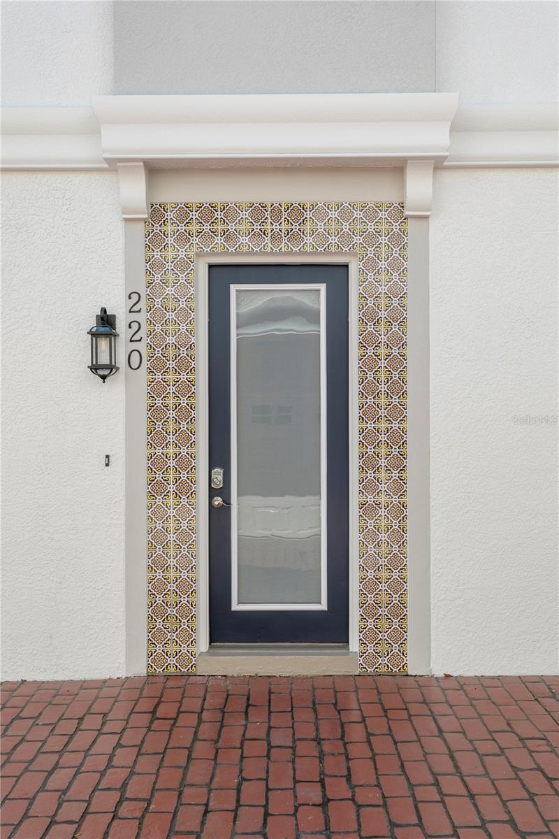 220 7TH AVE N #220, ST PETERSBURG, FL, 33701