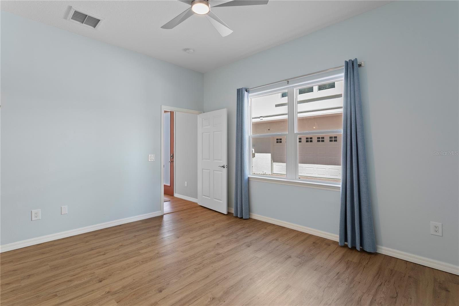 220 7TH AVE N #220, ST PETERSBURG, FL, 33701