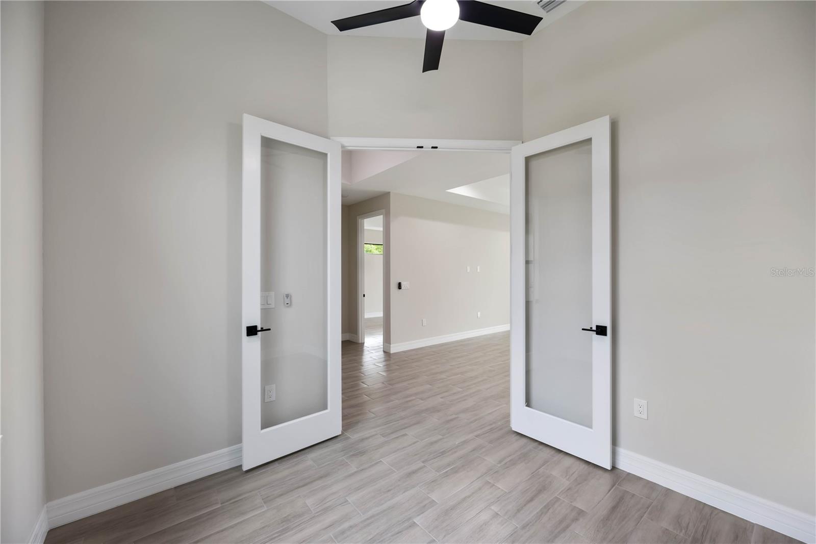 18375 HARRISON AVE, PORT CHARLOTTE, FL, 33954