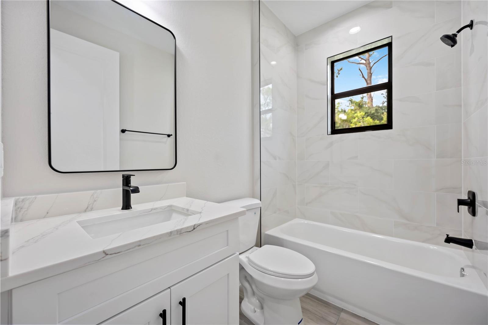 18375 HARRISON AVE, PORT CHARLOTTE, FL, 33954