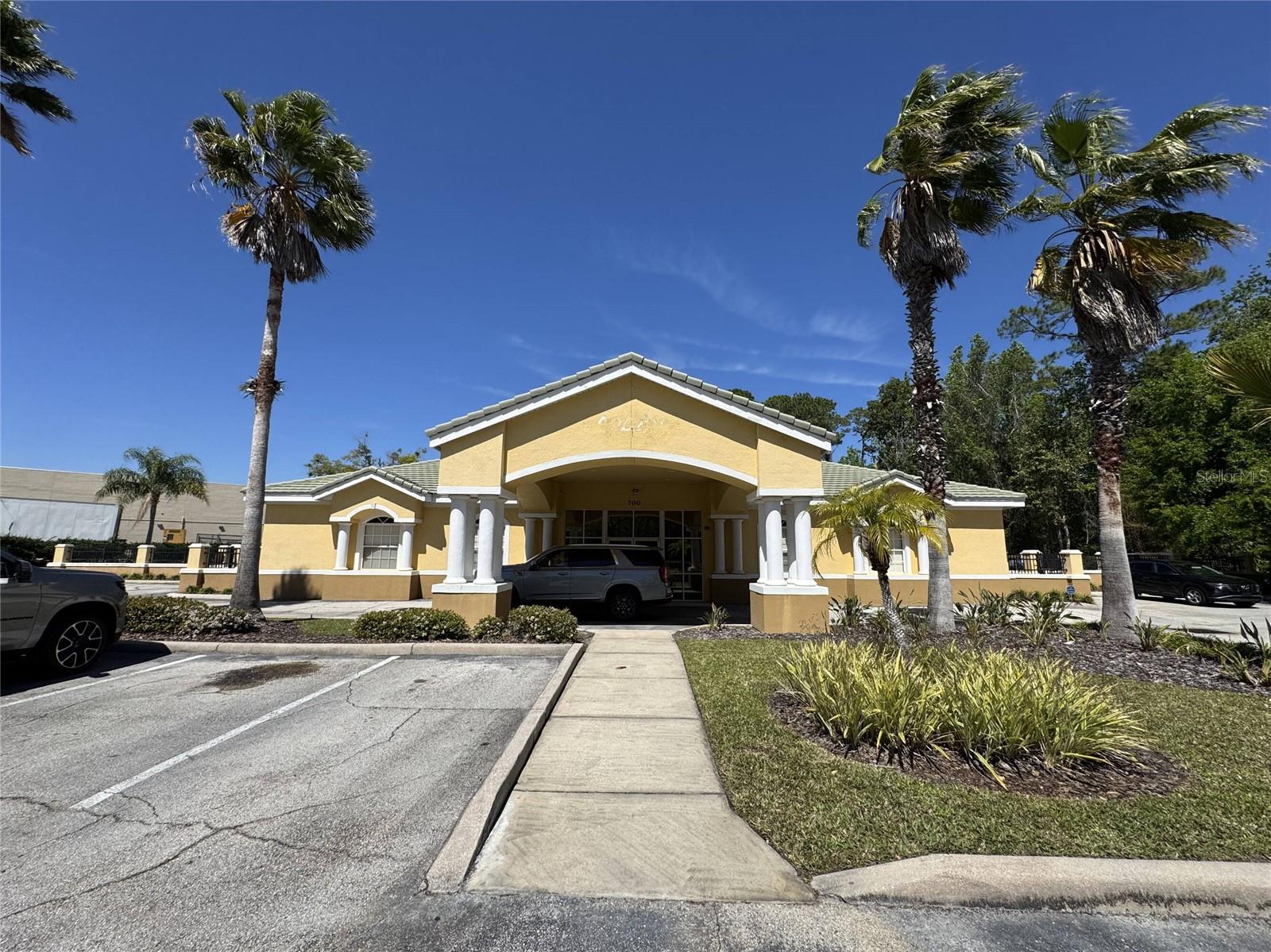 690 LAKE FOREST BLVD, SANFORD, FL, 32771