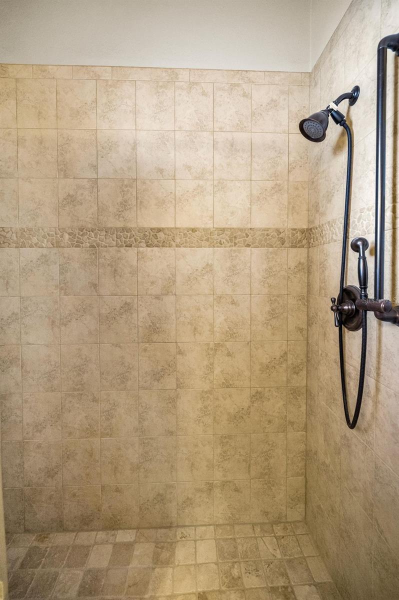 6141 LAFAYETTE ST, NEW PORT RICHEY, FL, 34652