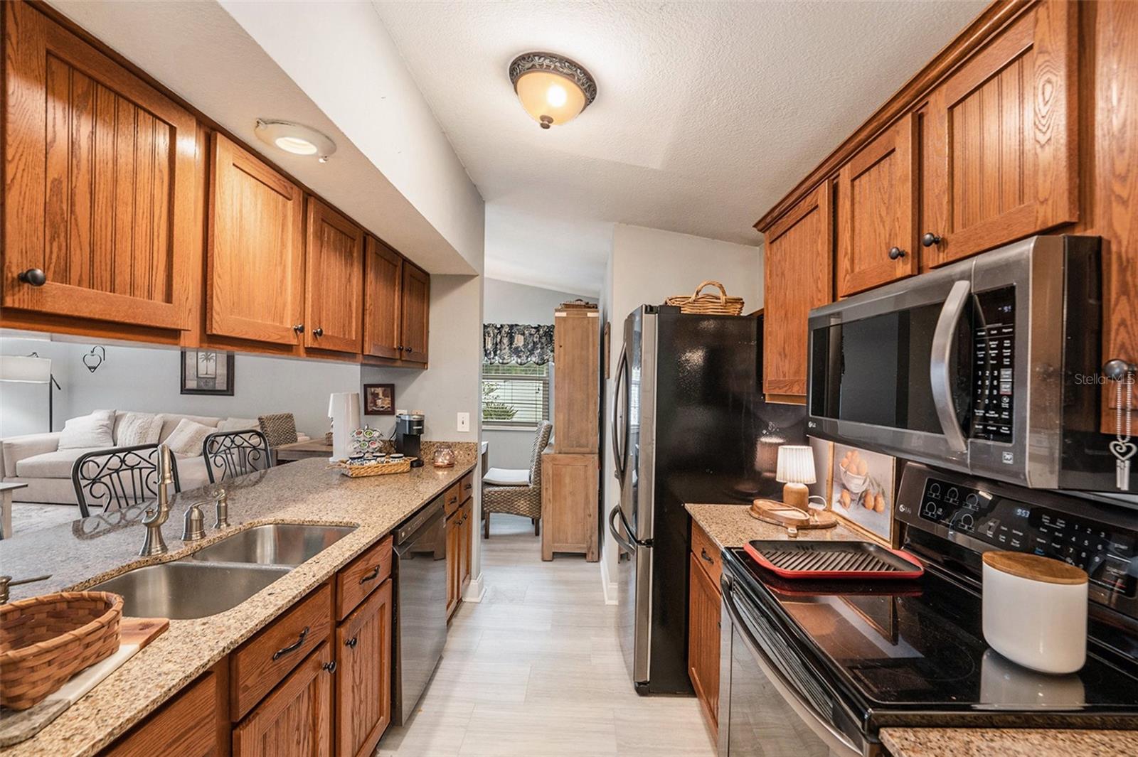 643 SATINLEAF AVE, OLDSMAR, FL, 34677