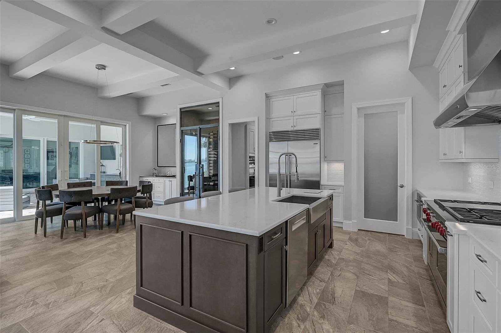 A4669993 Property Photo