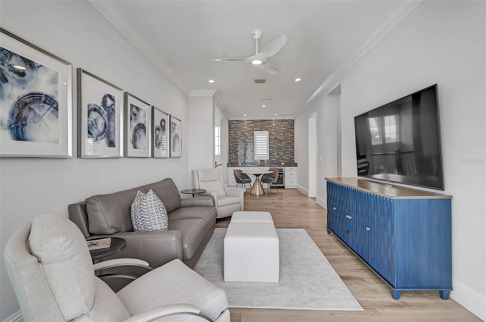 A4669993 Property Photo